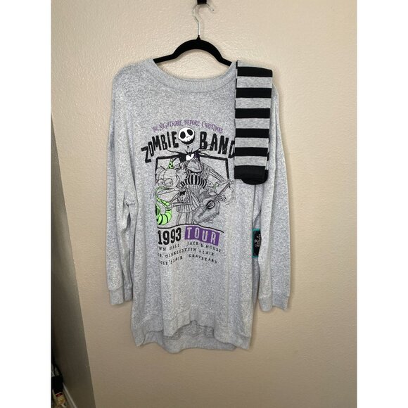 The Nightmare Before Christmas Sleepwear Set With Socks L Disney Pajamas - Picture 2 of 8